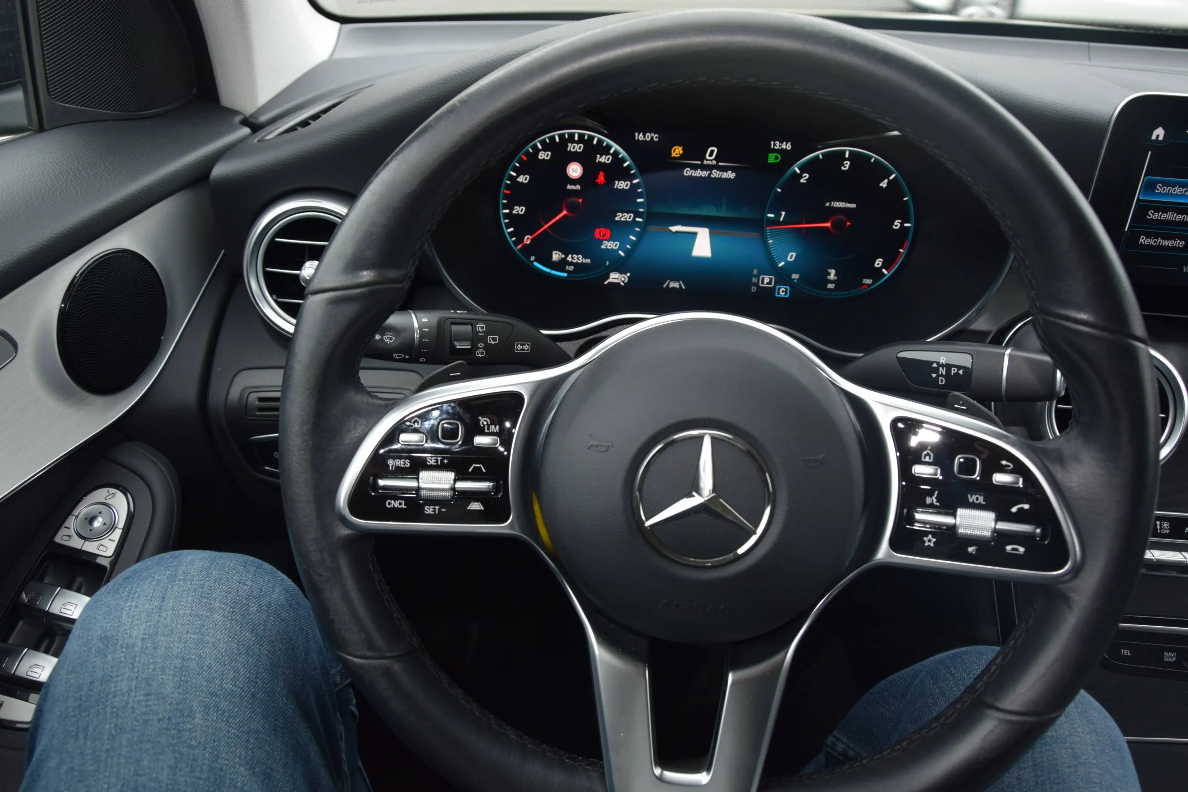 Mercedes-Benz GLC 220 GLC 220 d 4Matic,Led,Kamewra;Leder,Acc,Pdc,A-Hold — photo 13