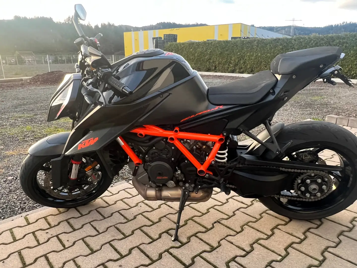 KTM 1290 Super Duke R Negru - 2