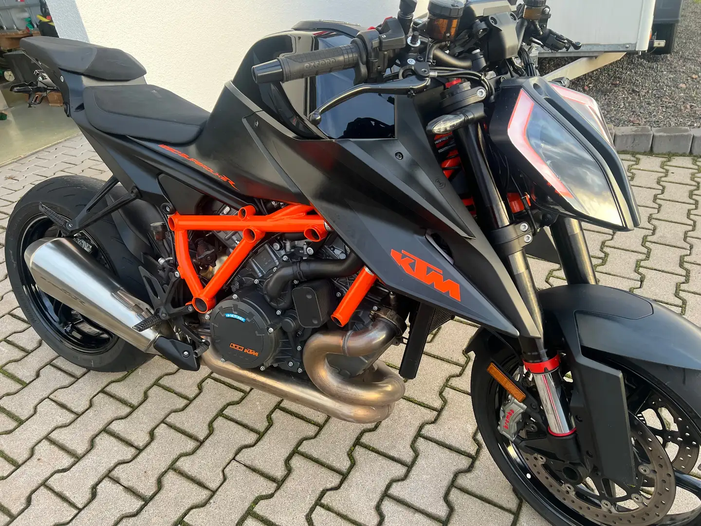 KTM 1290 Super Duke R Negru - 1