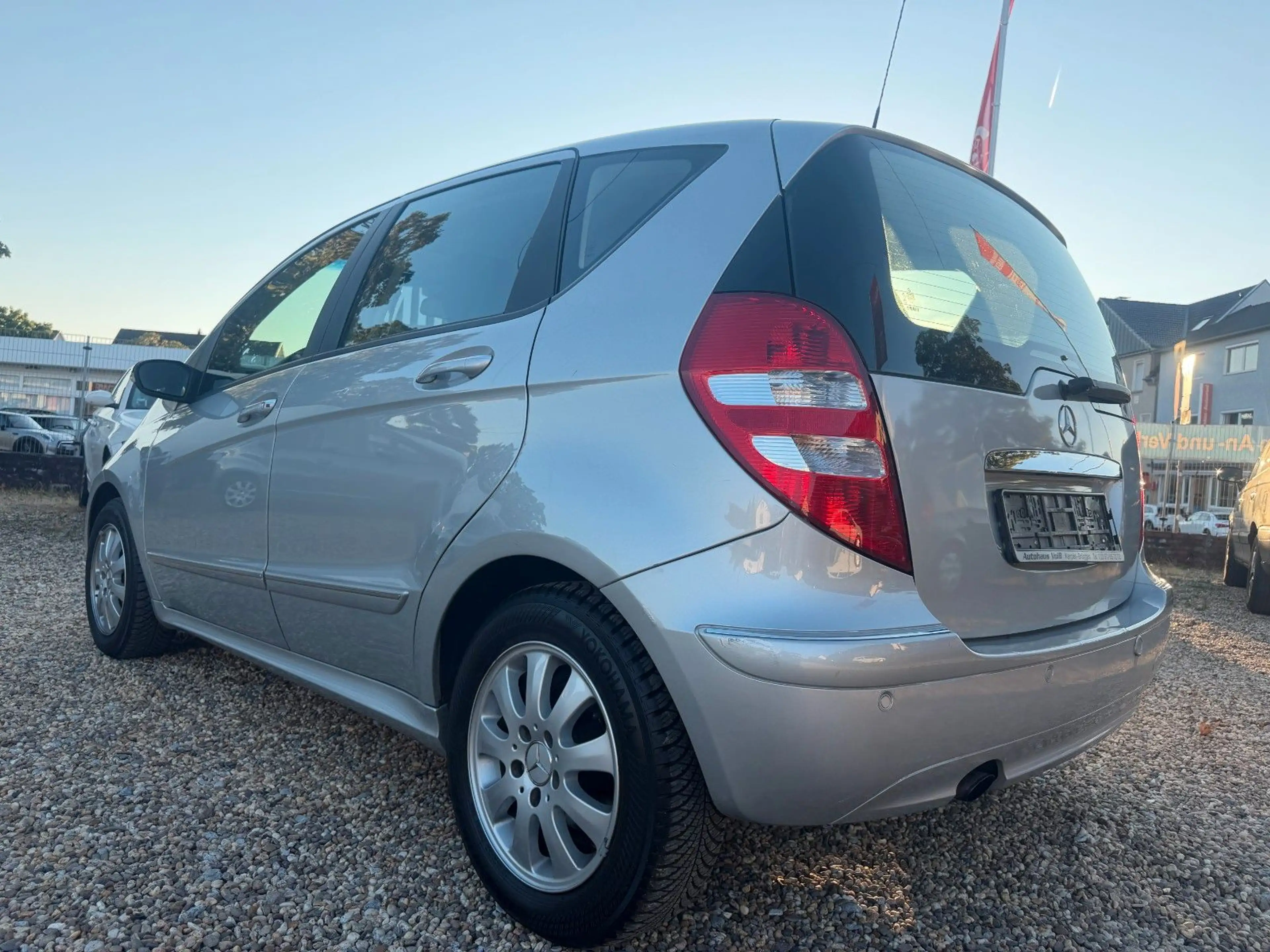 Mercedes-Benz A 150 Automaik PDC/ Klima — photo 10