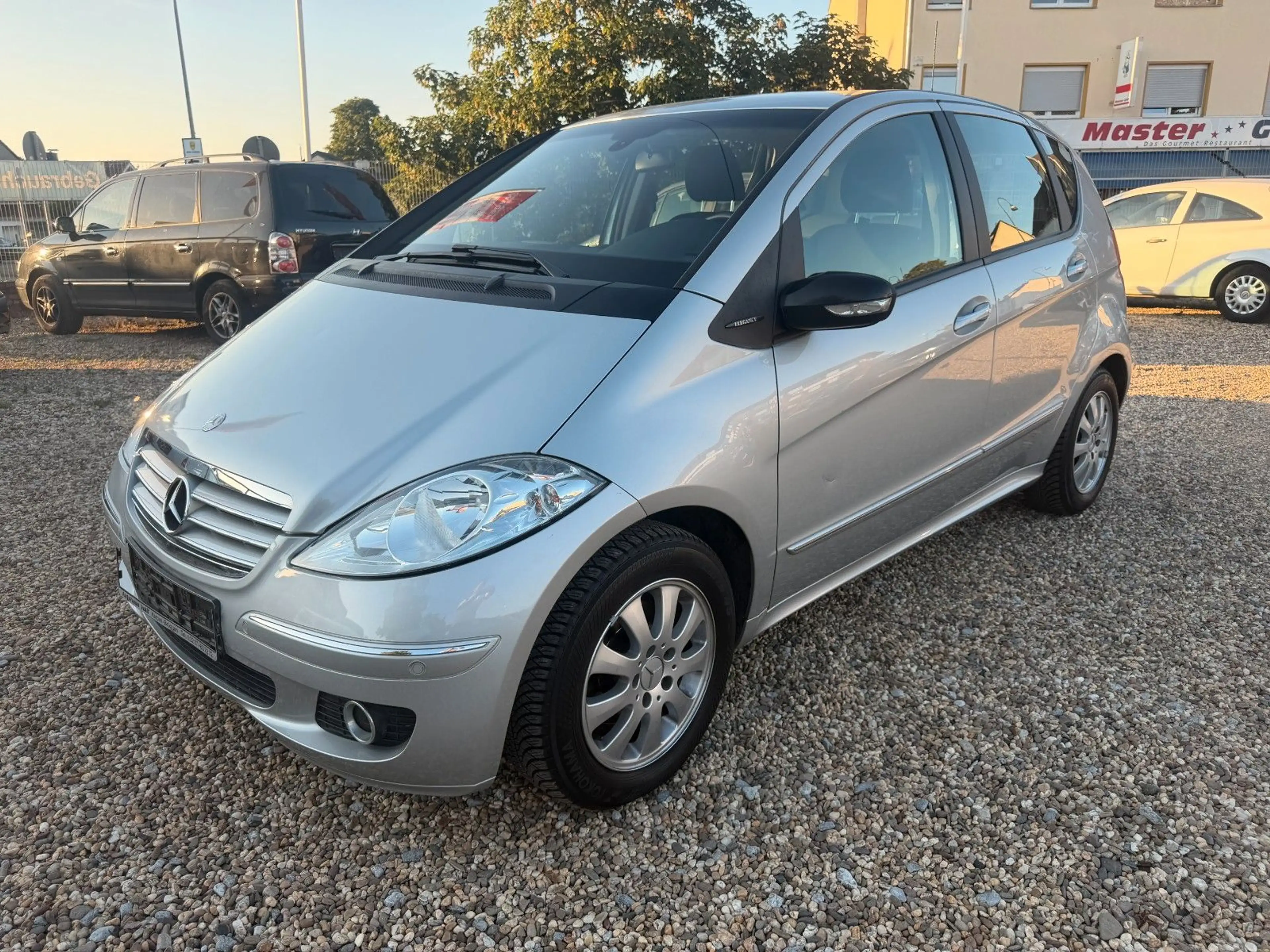 Mercedes-Benz A 150 Automaik PDC/ Klima — photo 3
