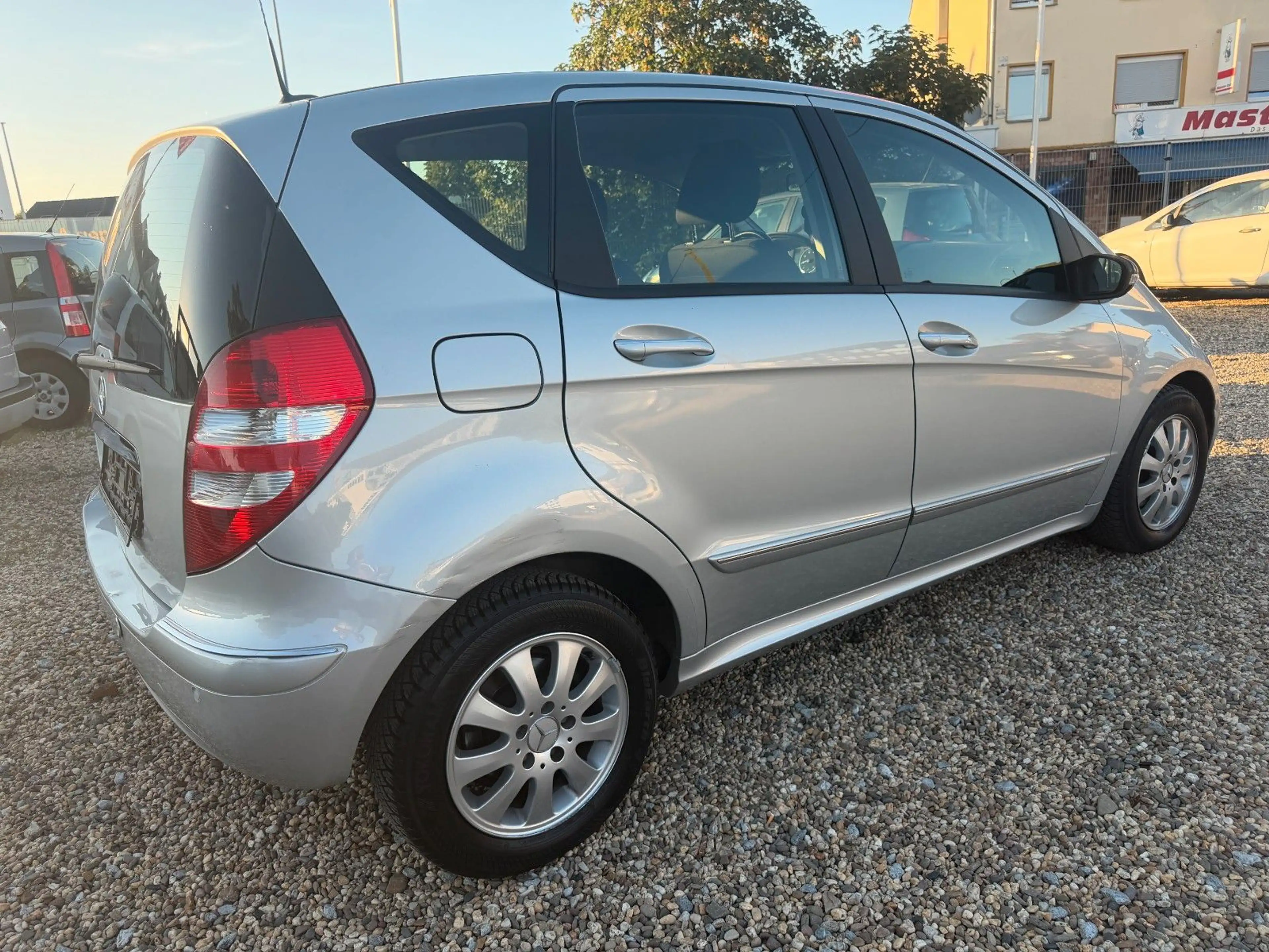 Mercedes-Benz A 150 Automaik PDC/ Klima — photo 8