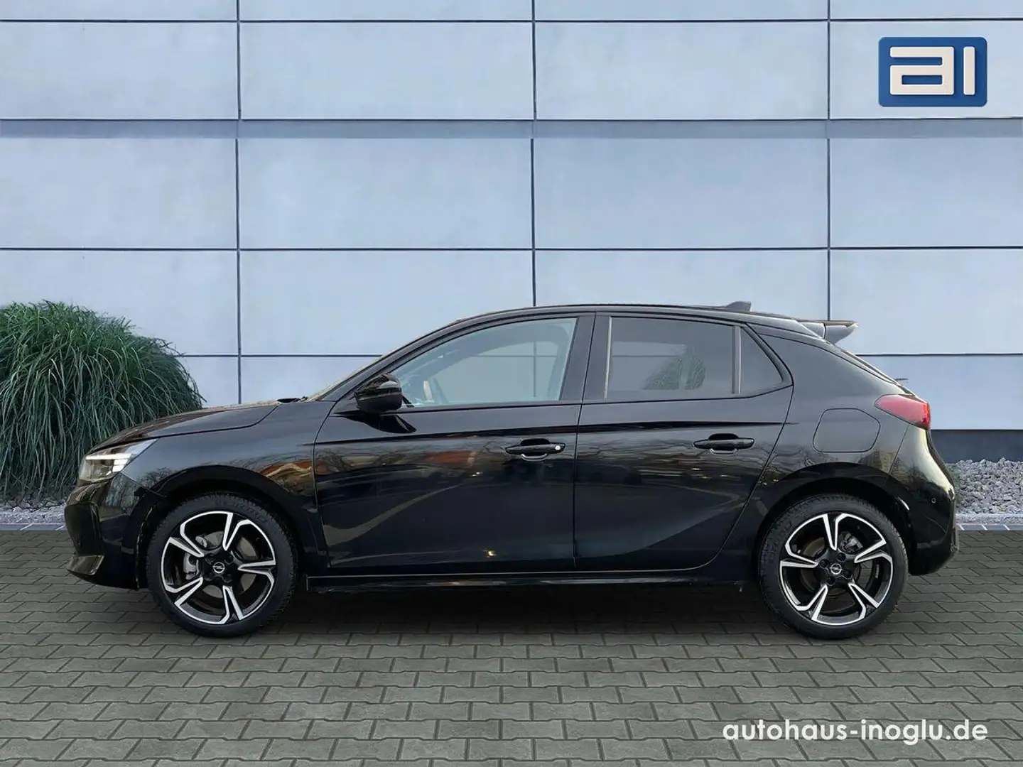 Opel Corsa 1.2 48V Hybrid GS AT Navi+Lenk/SHZ+R-Kam+A Schwarz - 2