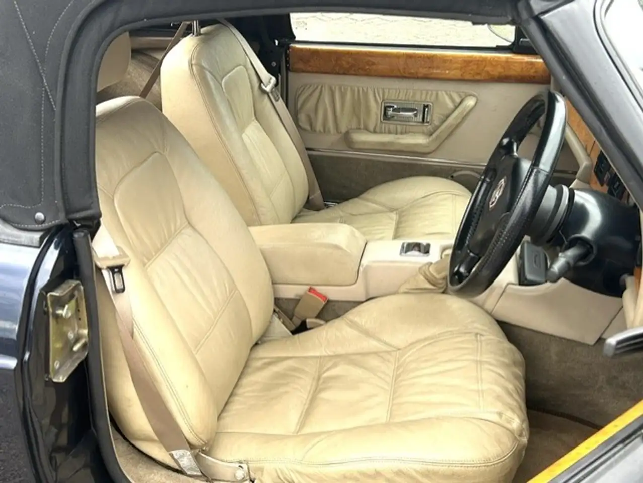 MG RV8 4.0 V8, foto 7