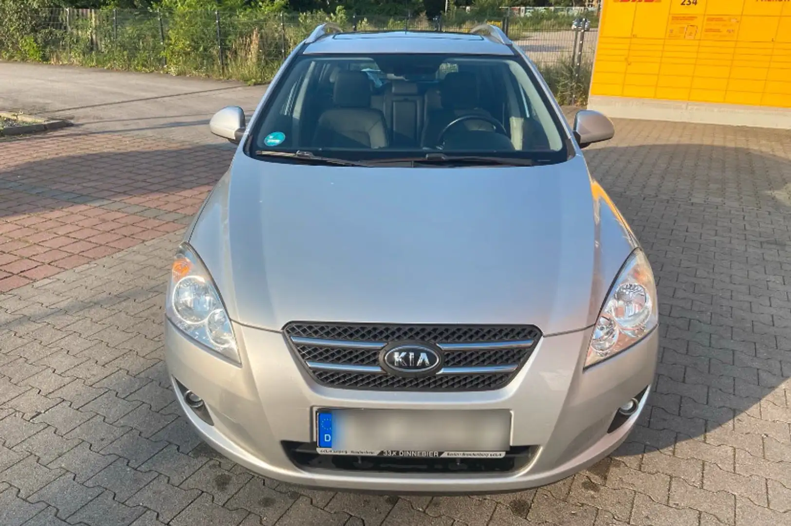 Kia Ceed SW / cee'd SW 2.0 Automatik,Klimaauto., Teilleder,GSD,scheckheft Silber - 1
