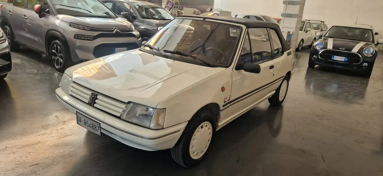 Peugeot 205 Cabrio 1.1 Junior, foto 3