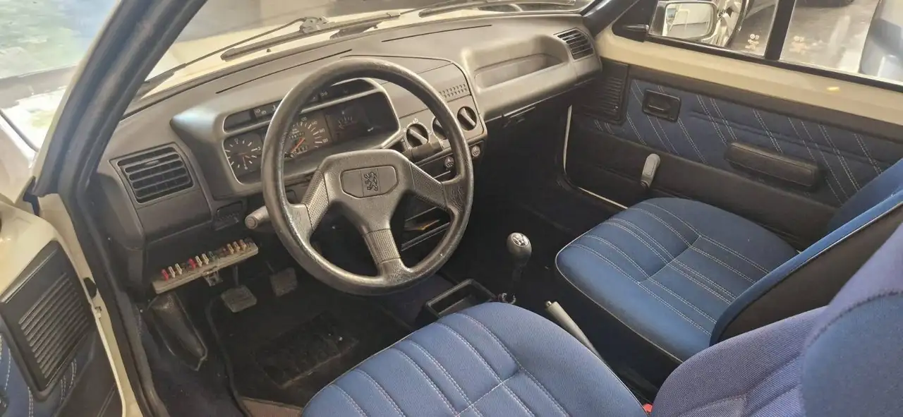 Peugeot 205 Cabrio 1.1 Junior, foto 1