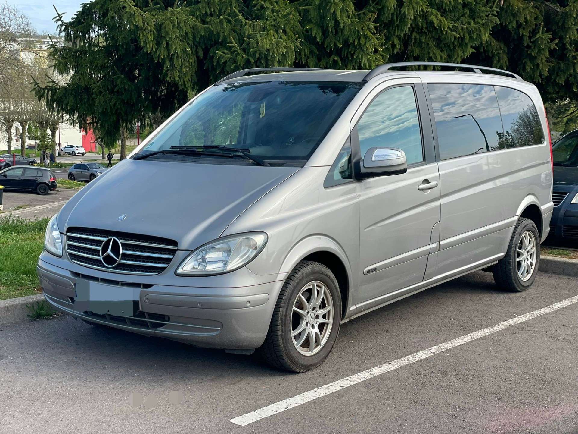 Second hand Mercedes Benz Viano 