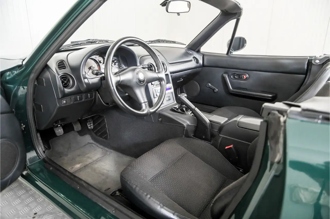 Mazda MX-5 1.6i origineel en roest vrij, foto 11