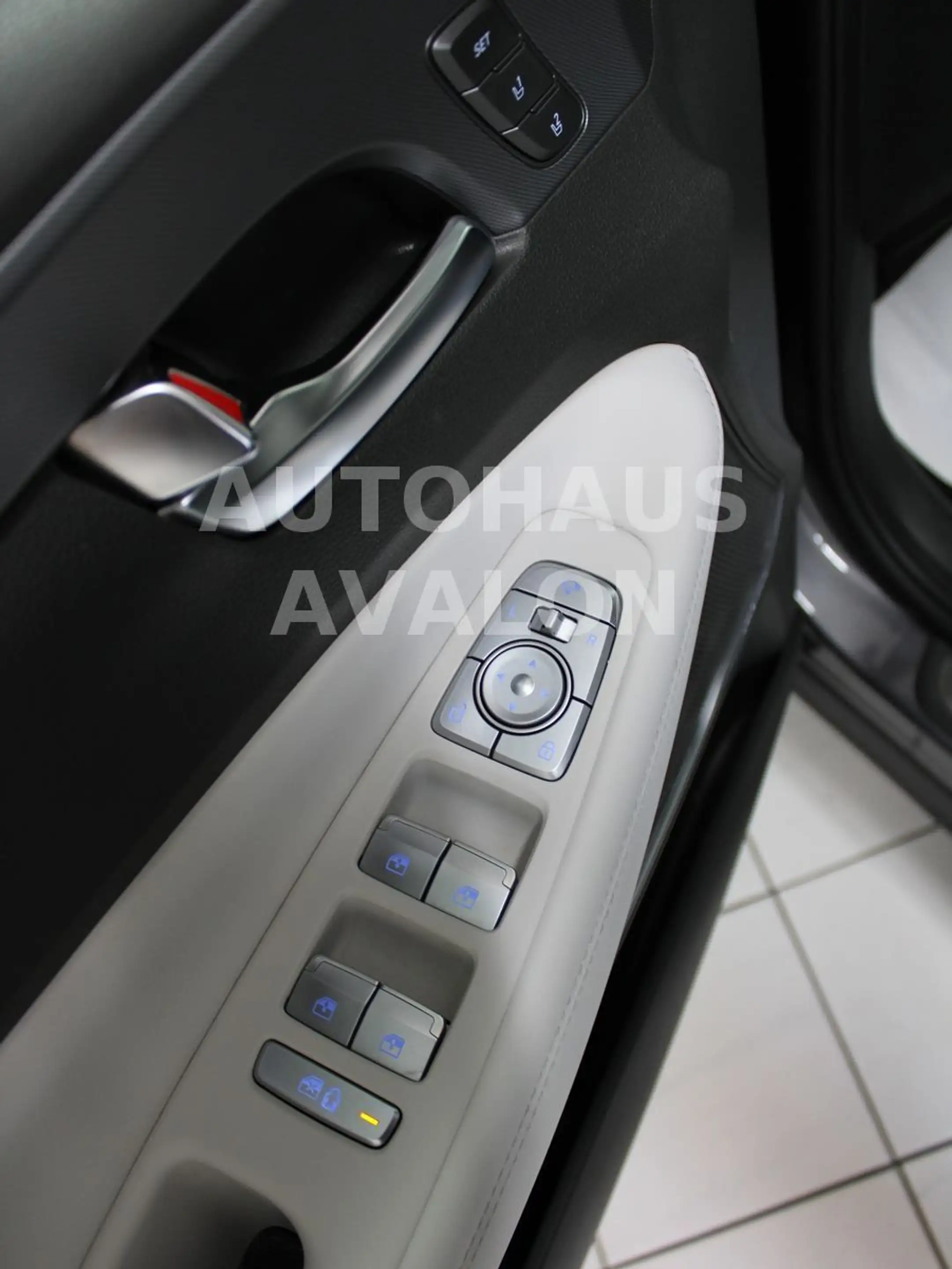 Hyundai SANTA FE 2.2 CRDi 4WD SIGNATURE*SITZKLIMA~AHK — photo 15