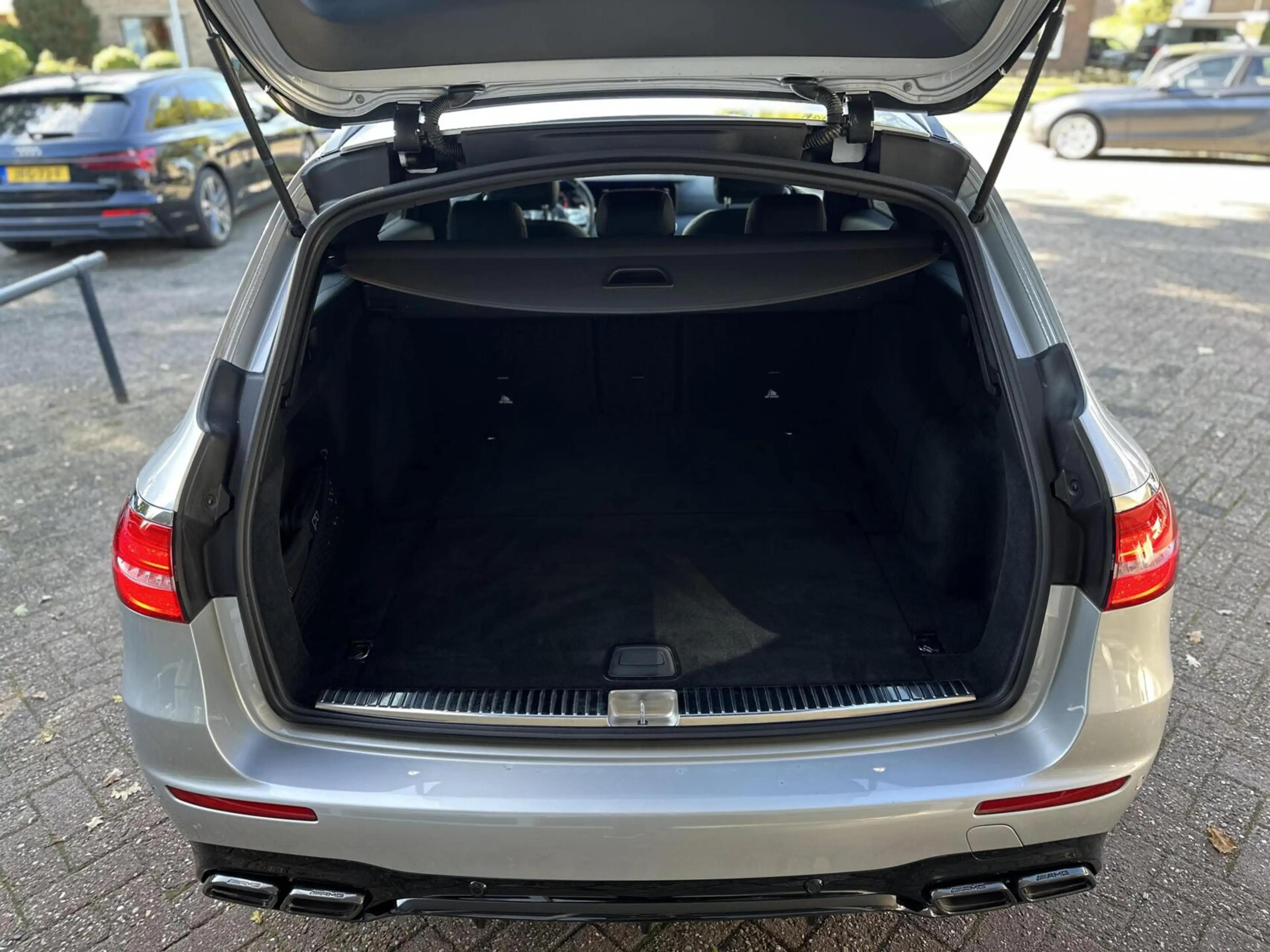 Mercedes-Benz E 63 AMG Estate 4MATIC Burmester, 360 Camera, Luchtvering.. — photo 8