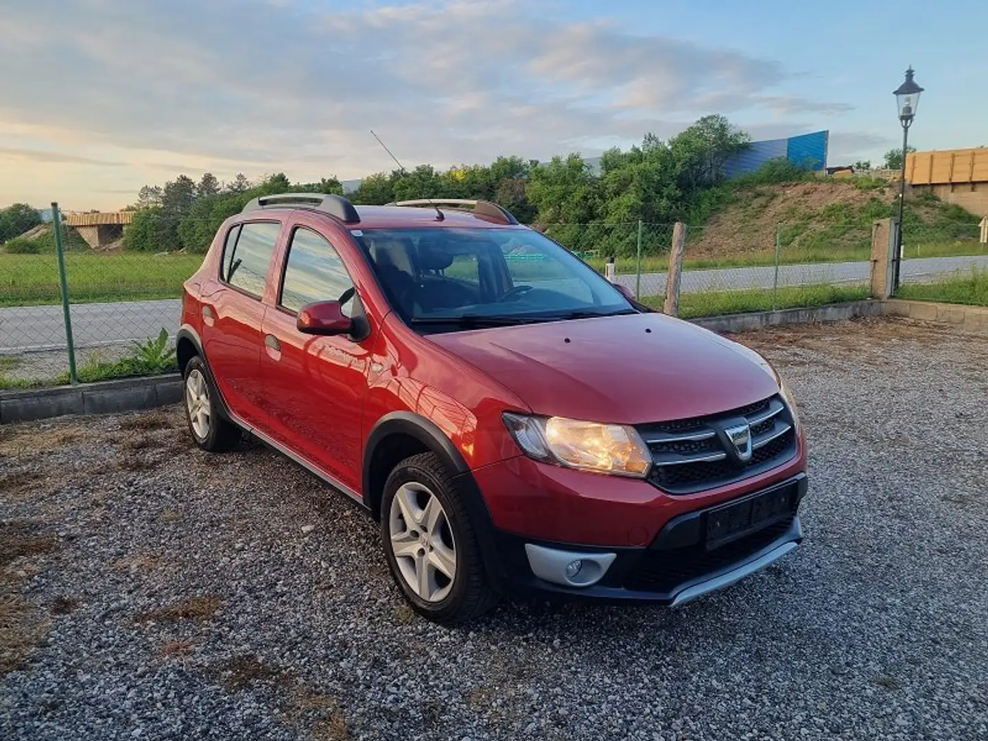 Dacia Sandero Stepway dCi 90 S Rot - 2