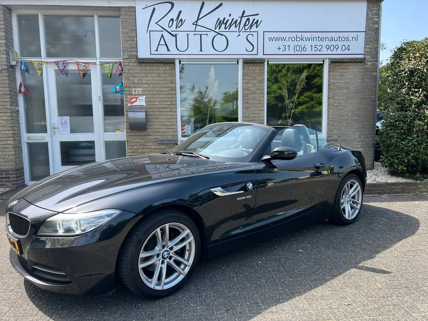BMW Z4 Roadster SDrive18i High Executive Automaat Fekete - 2