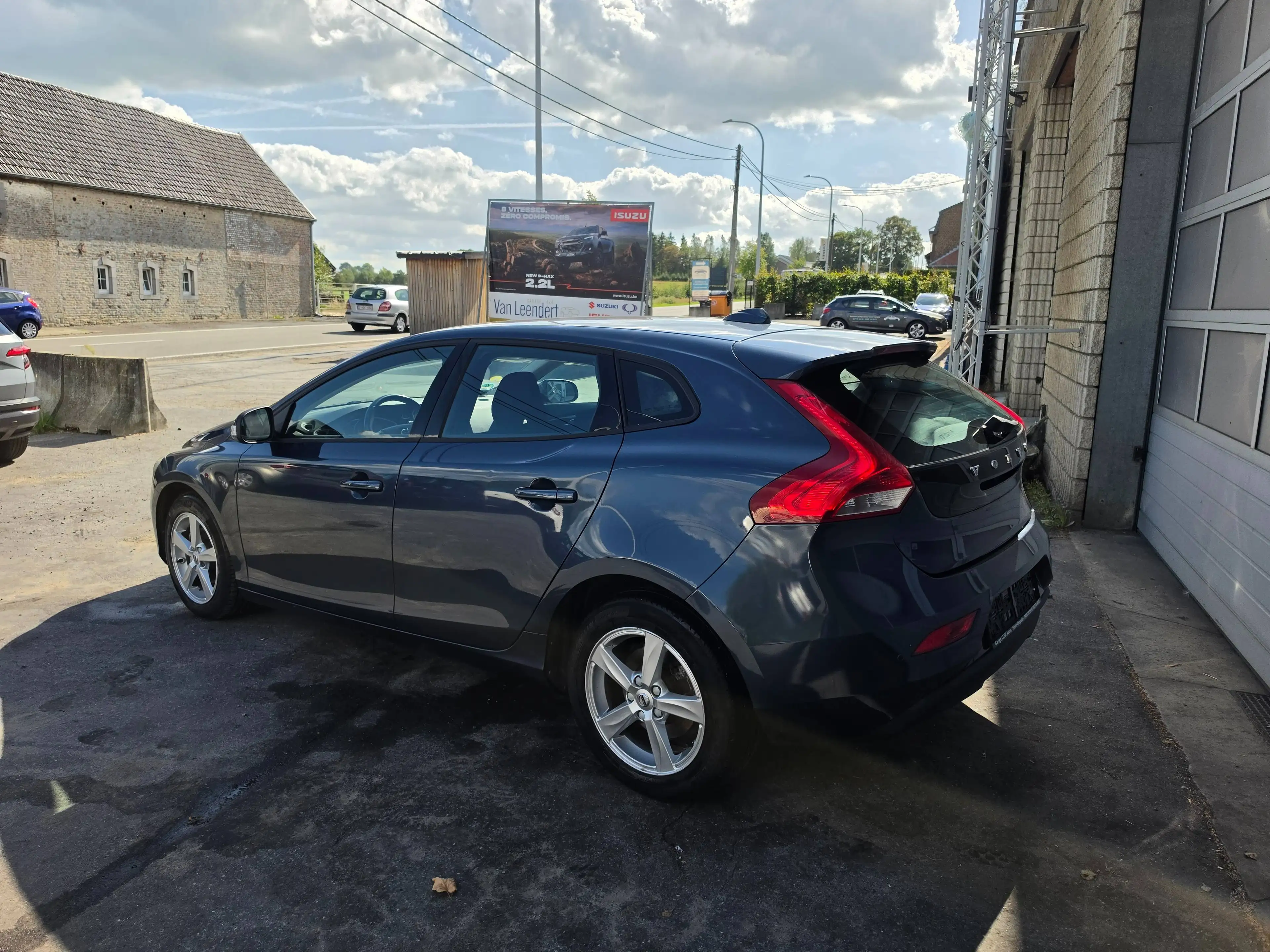 Volvo V40 V40 2.0 D2 Momentum GPS, climatisation, 1er propriétaire, Euro 6 — photo 4