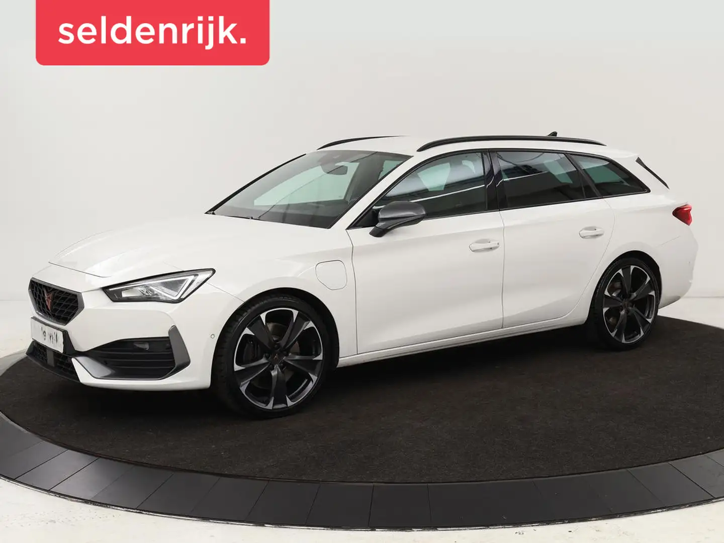 CUPRA Leon 1.4 e-Hybrid VZ Business | Camera | Stoel & Stuurv Wit - 1