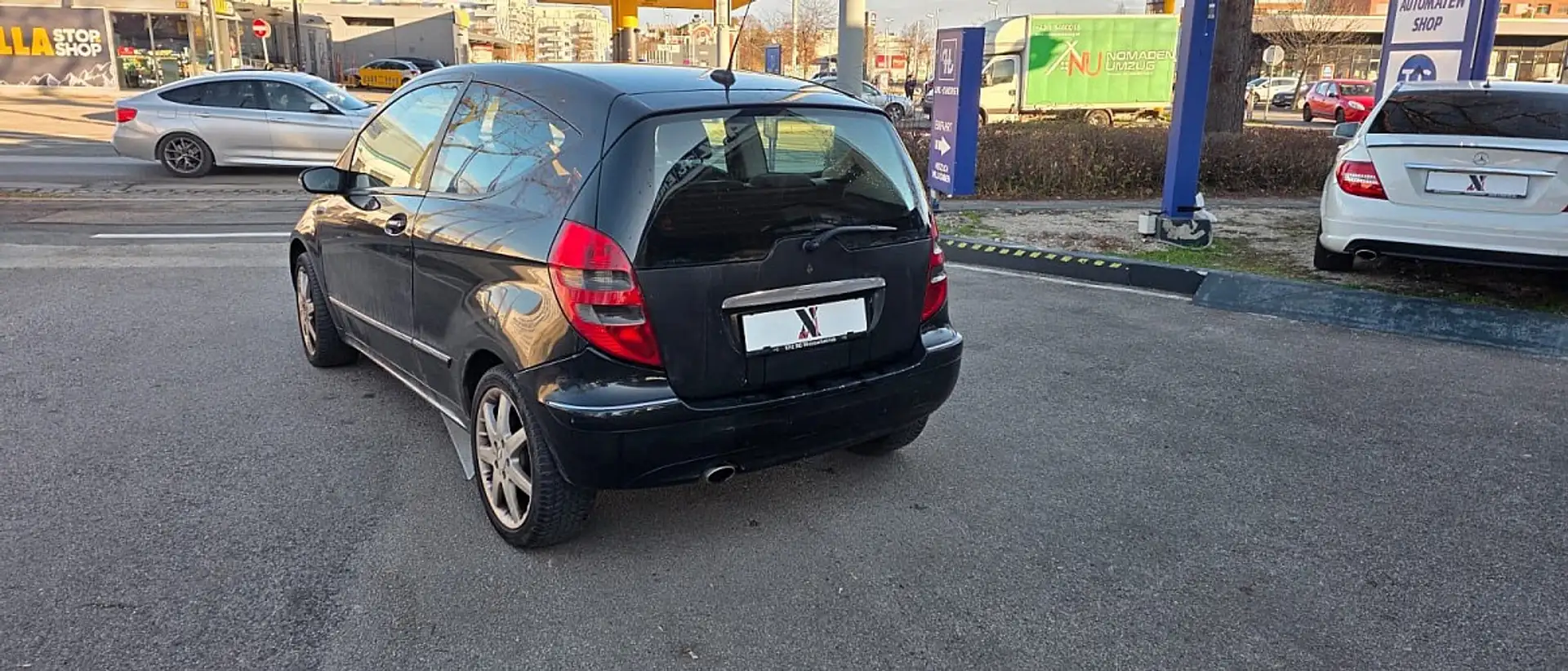 Mercedes-Benz A 150 A-Edition Avantgarde/Voll Fahrbereit/ Schwarz - 2