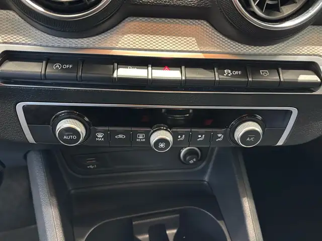 Audi Q2 view 17