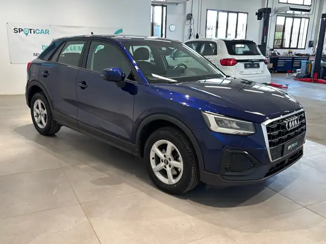 Audi Q2 view 3