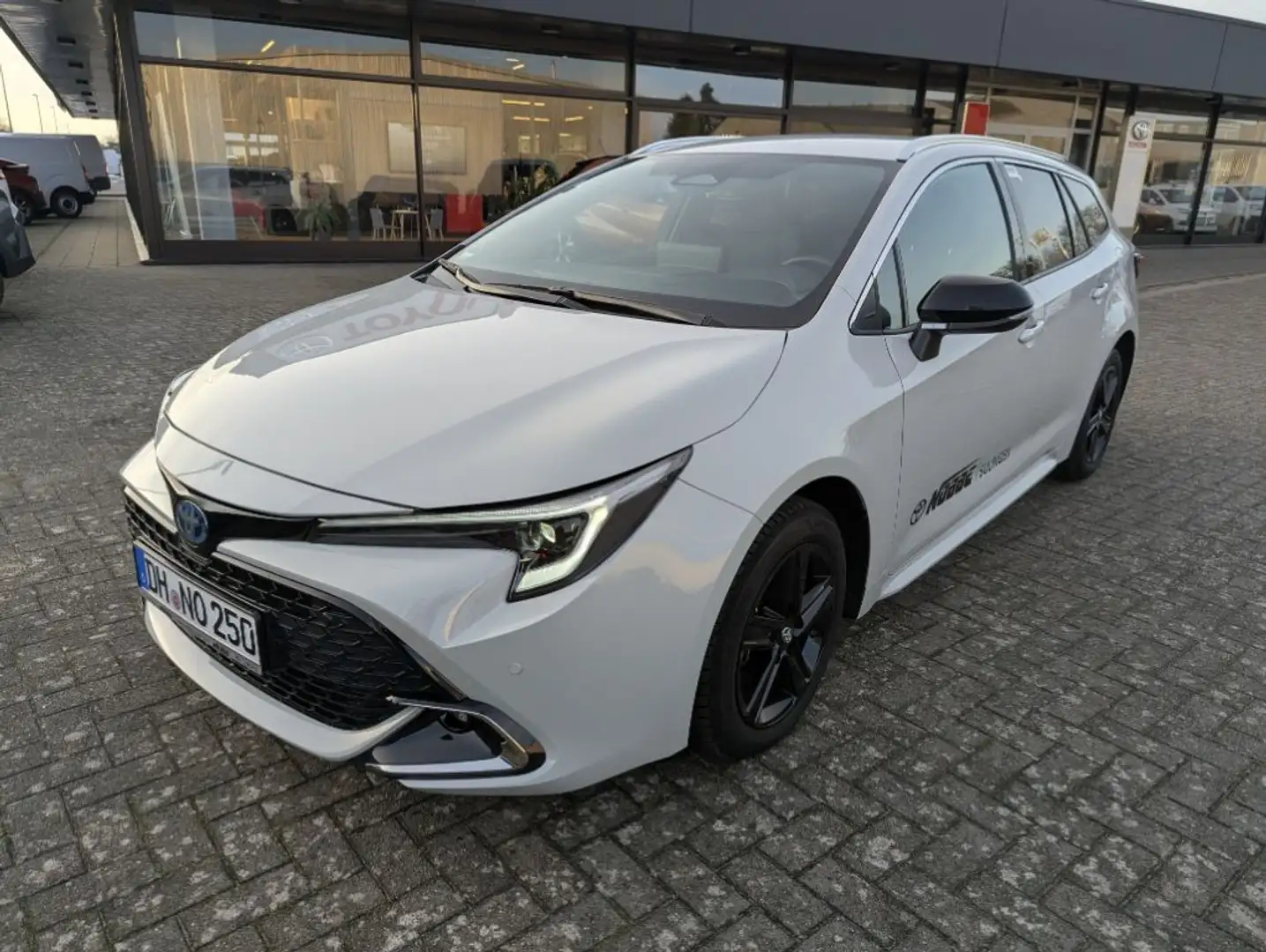 Toyota Corolla 2.0 Hybrid Touring Sports Teamplayer Grau - 2