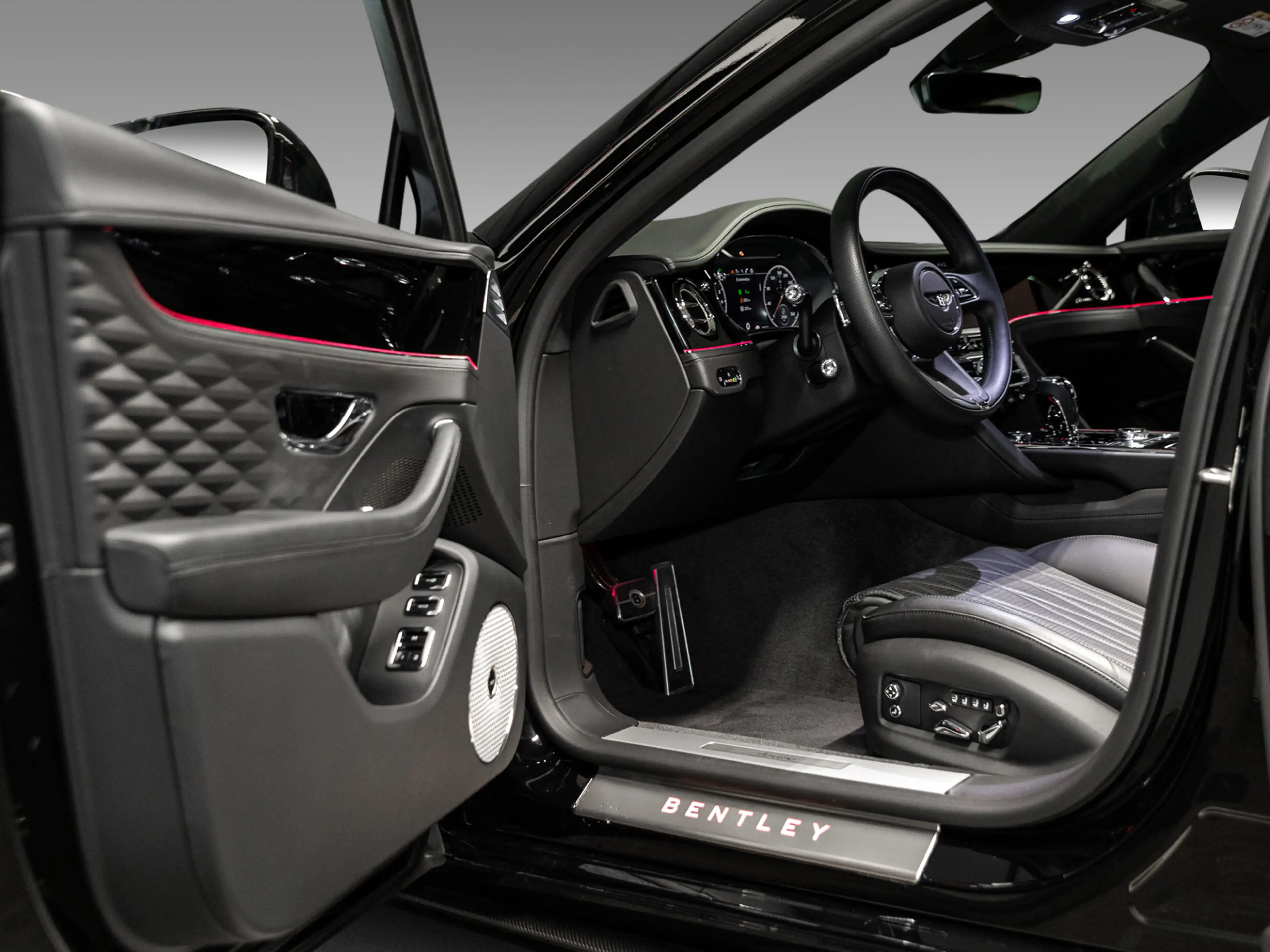 Bentley Flying Spur Azure Hybrid |Touring Spec|NAIM|Rotating — photo 10