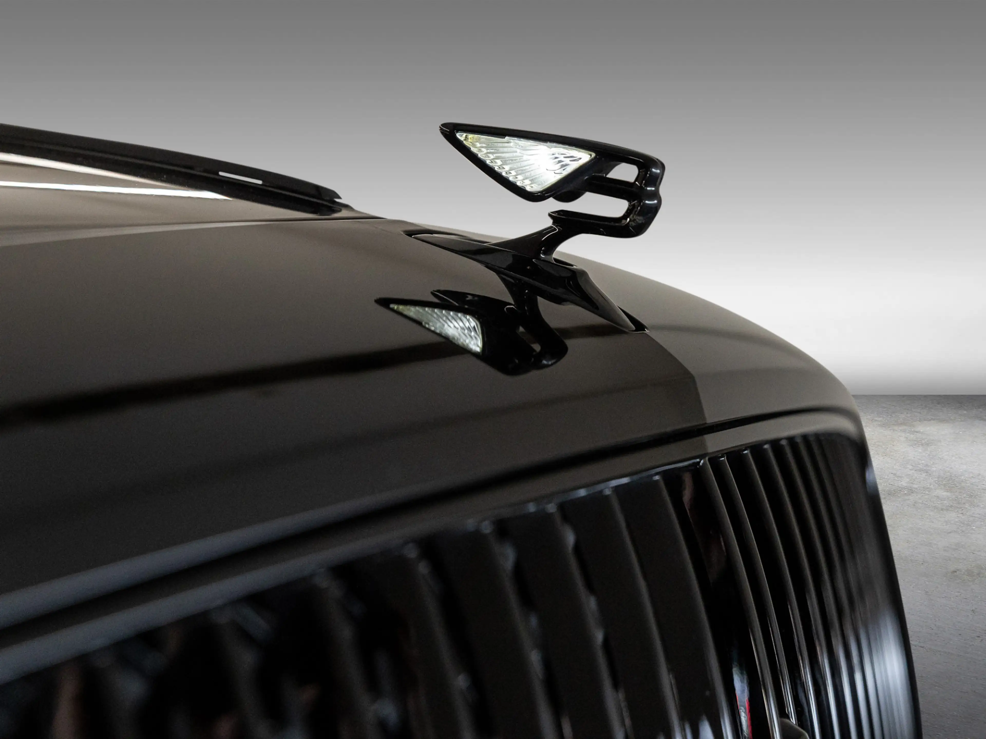 Bentley Flying Spur Azure Hybrid |Touring Spec|NAIM|Rotating — photo 13