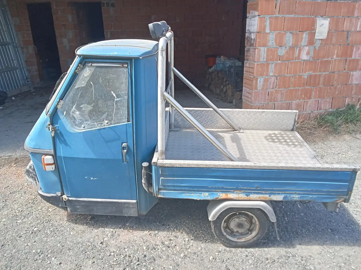 Piaggio Ape Bleu - 2
