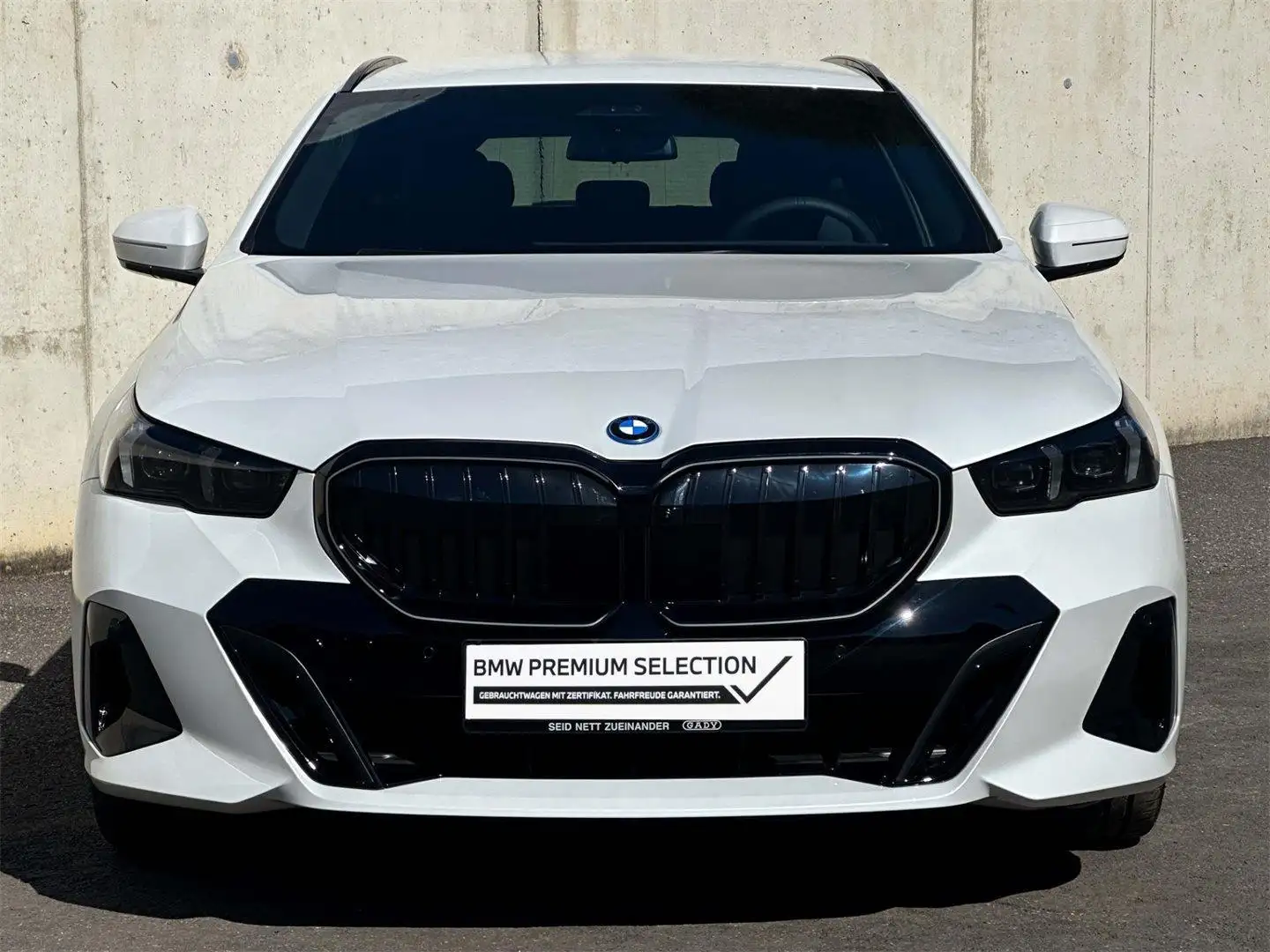 BMW 530 e xDrive Weiß - 2