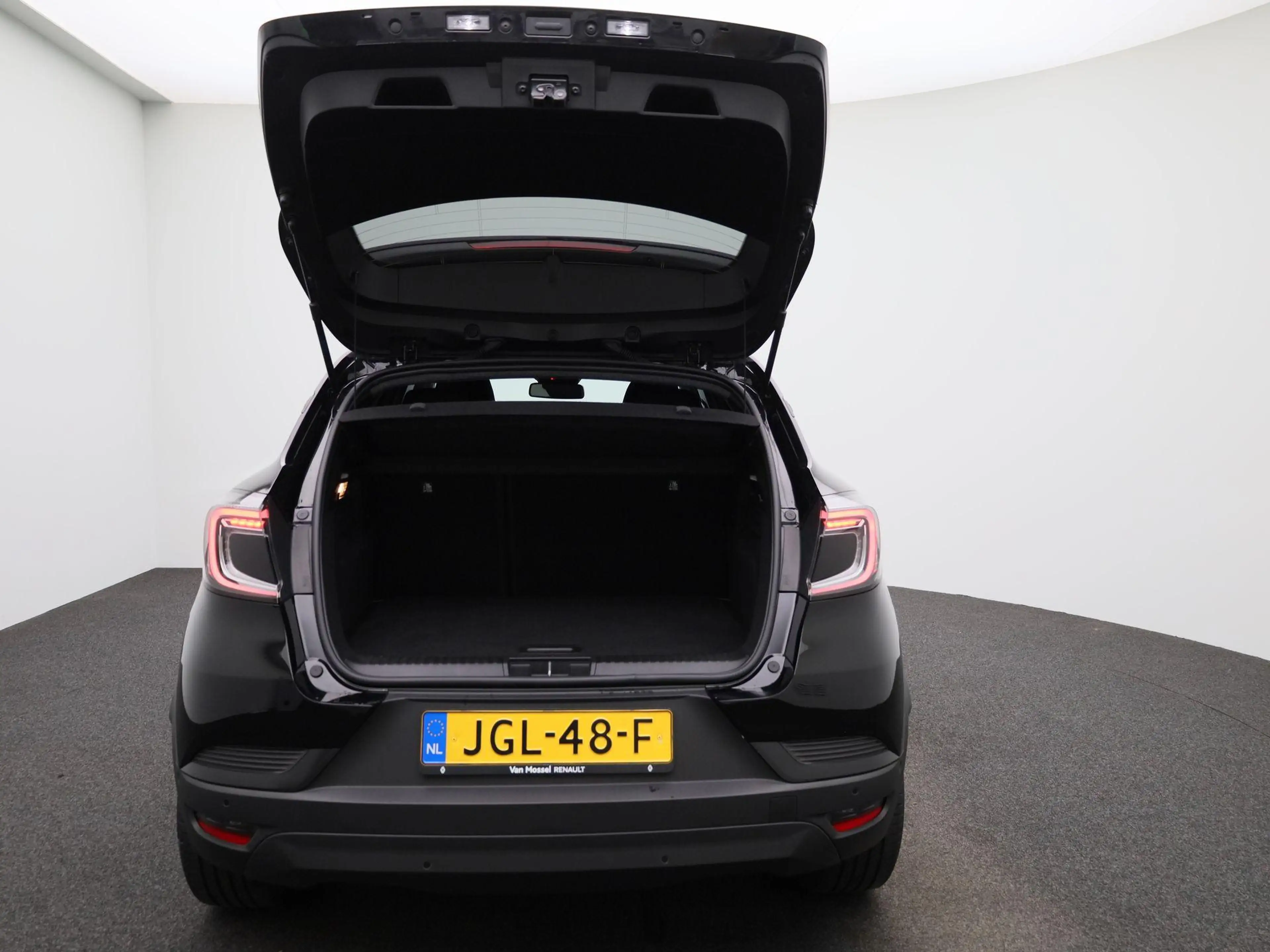 Renault Captur 1.8 E-Tech full hybrid 160 techno — photo 11