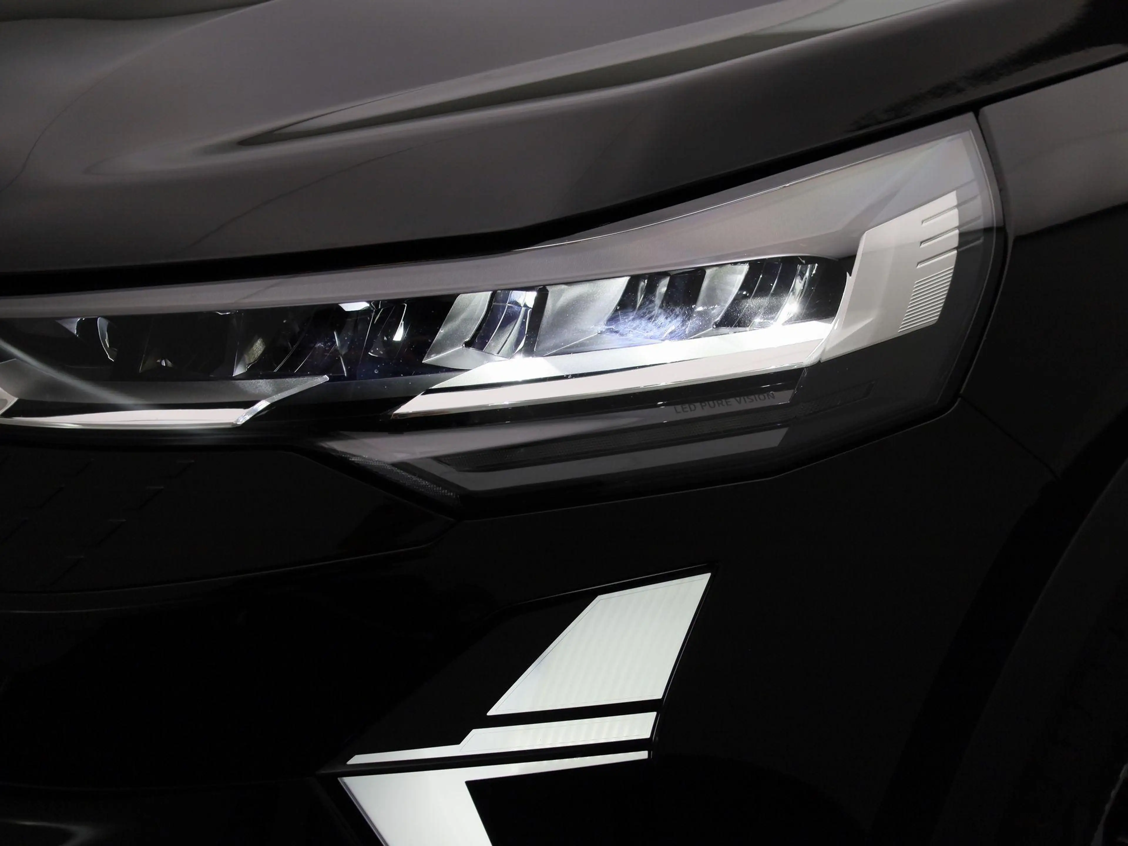 Renault Captur 1.8 E-Tech full hybrid 160 techno — photo 13
