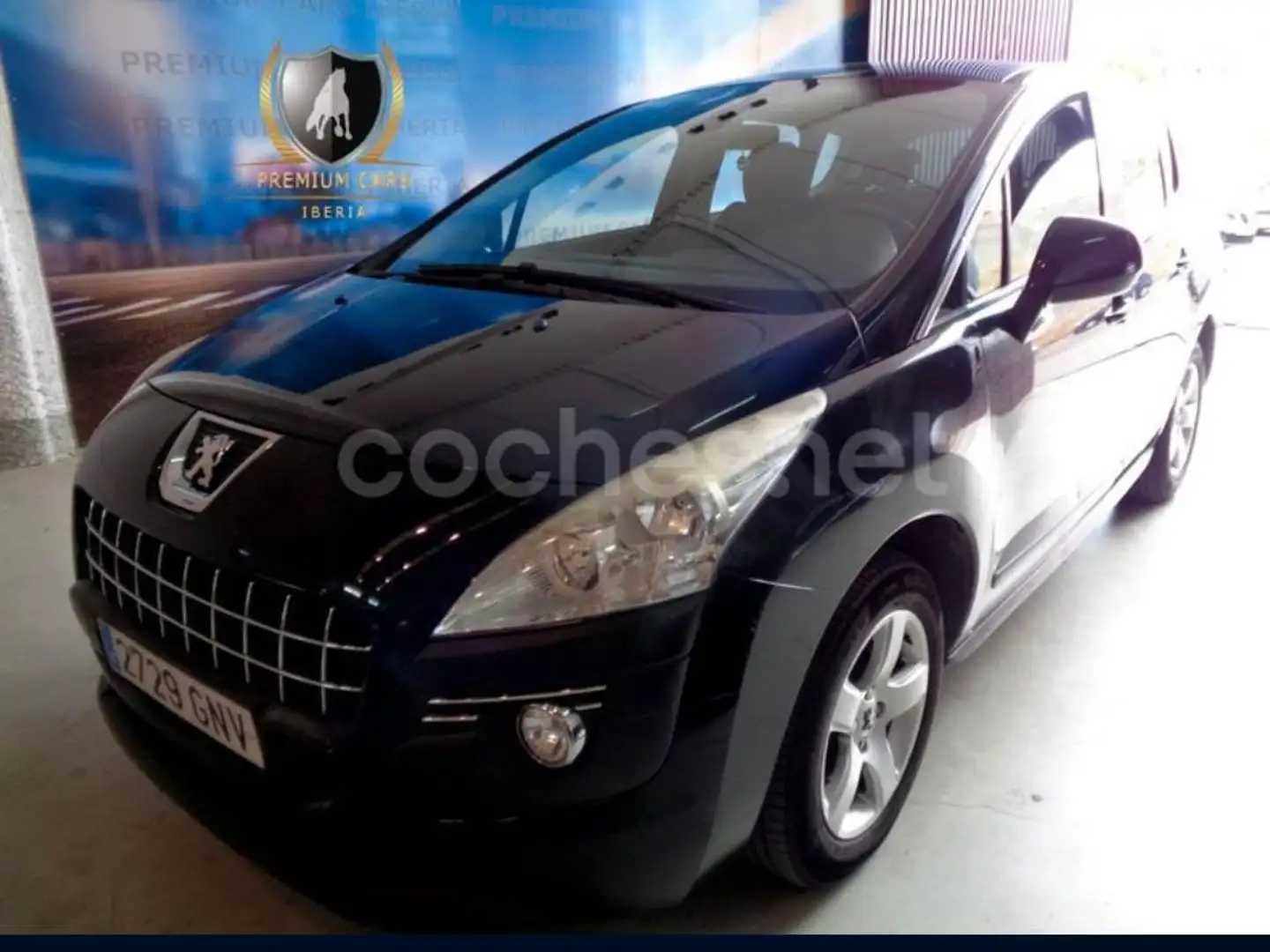 Peugeot 3008 3008 1.6HDI FAP Premium Premium Negro - 1