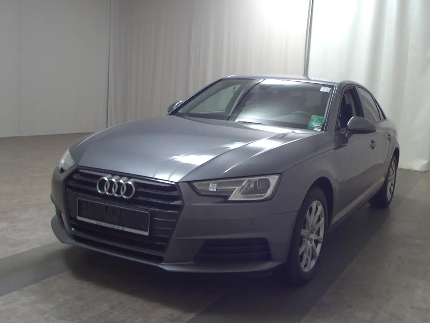 Audi A4 2.0 TDI Navi Xenon Sound Ahk Grau - 2
