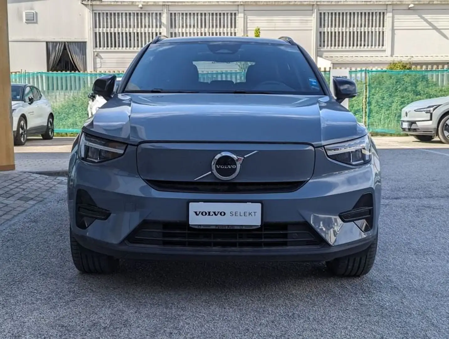 Volvo XC40 Recharge Pure Electric Plus Grigio - 1