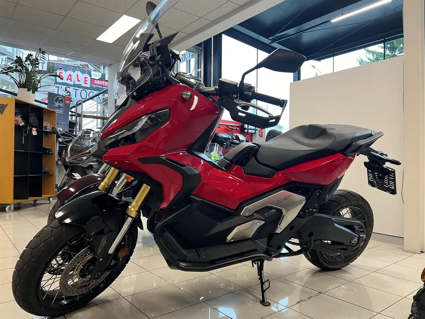 Honda X-ADV - 1