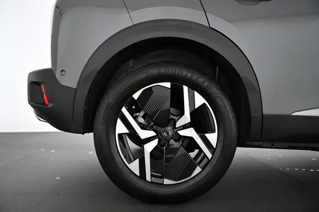 Peugeot 2008 view 16