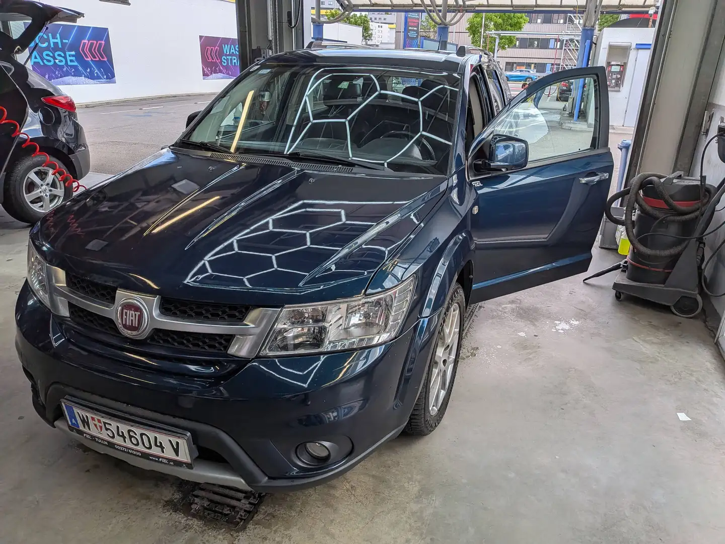 Fiat Freemont Freemont 2,0 Multijet II 170 Cross AWD Aut. Cross Blau - 2