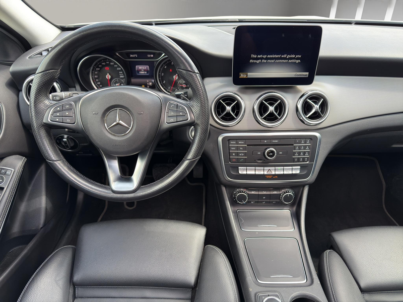 Mercedes-Benz GLA 180 Premium | Pano | Leder sportstoelen | Camera | 18" — photo 14