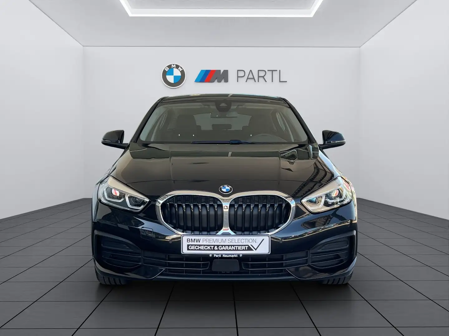 BMW 118 i 5-türer Advantage NAVI adapLED PDC Keyless Schwarz - 2