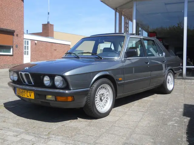 BMW 528i E28 origineel NL
