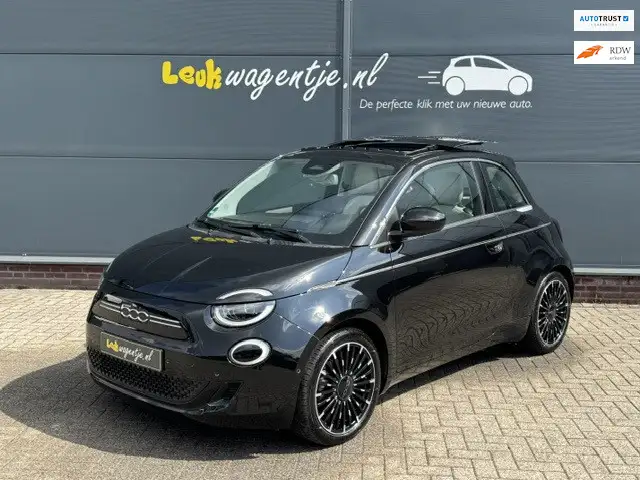 Fiat 500e La Prima 42 kWh *schuifdak *leder *camera *17”