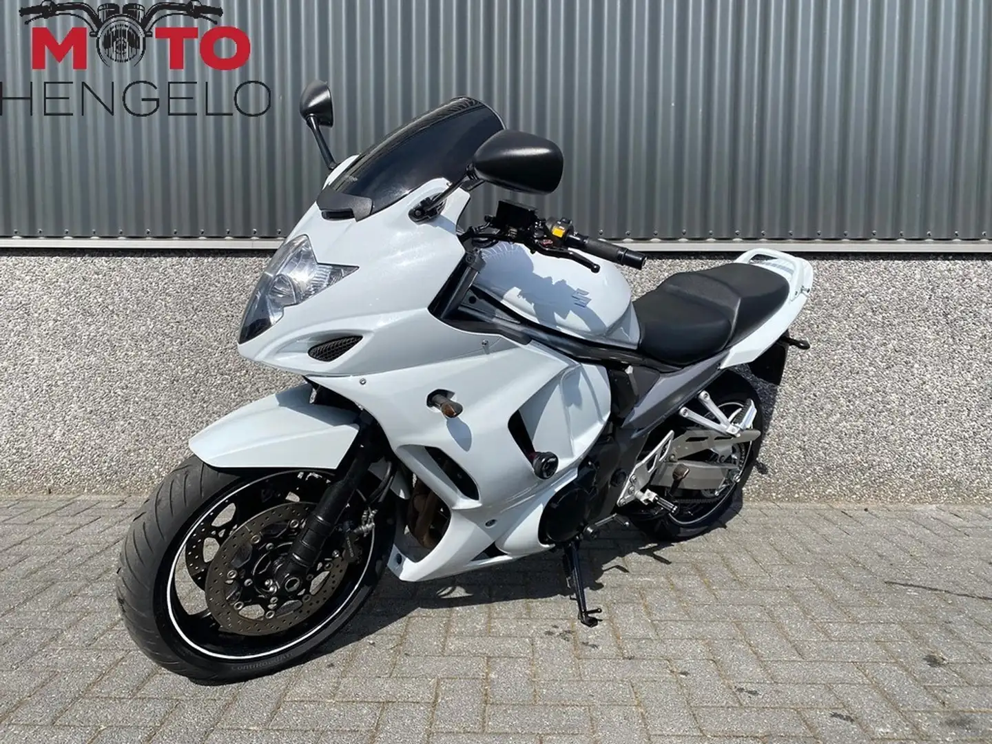 Suzuki GSX 1250 F Weiß - 2