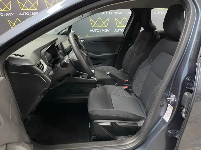 Renault Clio view 8