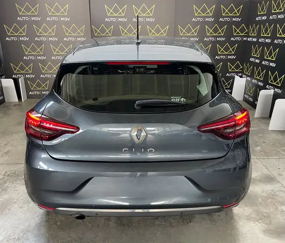 Renault Clio view 5