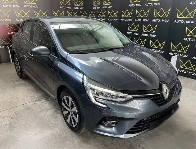 Renault Clio view 3