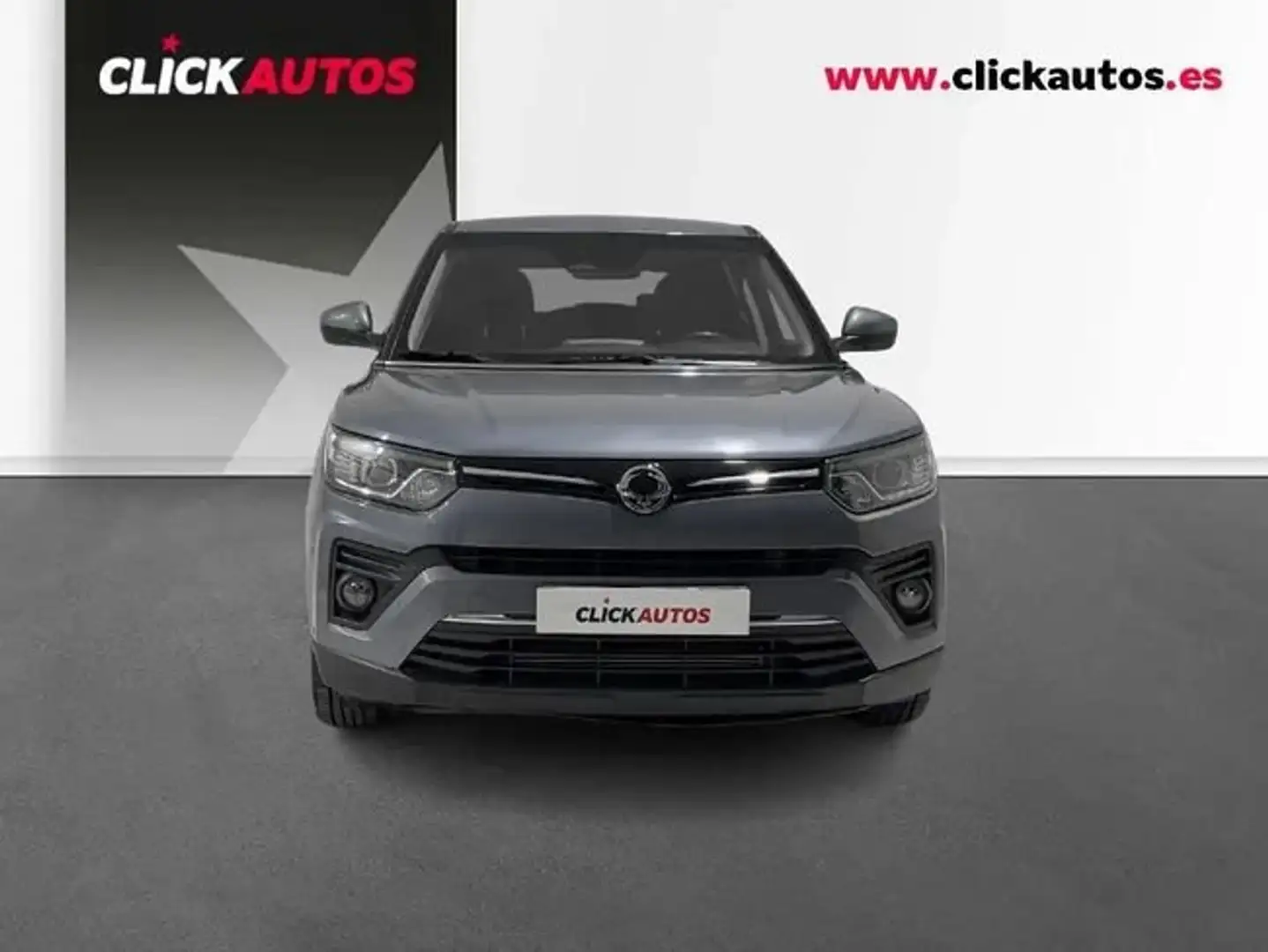 SsangYong Tivoli G12 Urban Plus 4x2 Gris - 2
