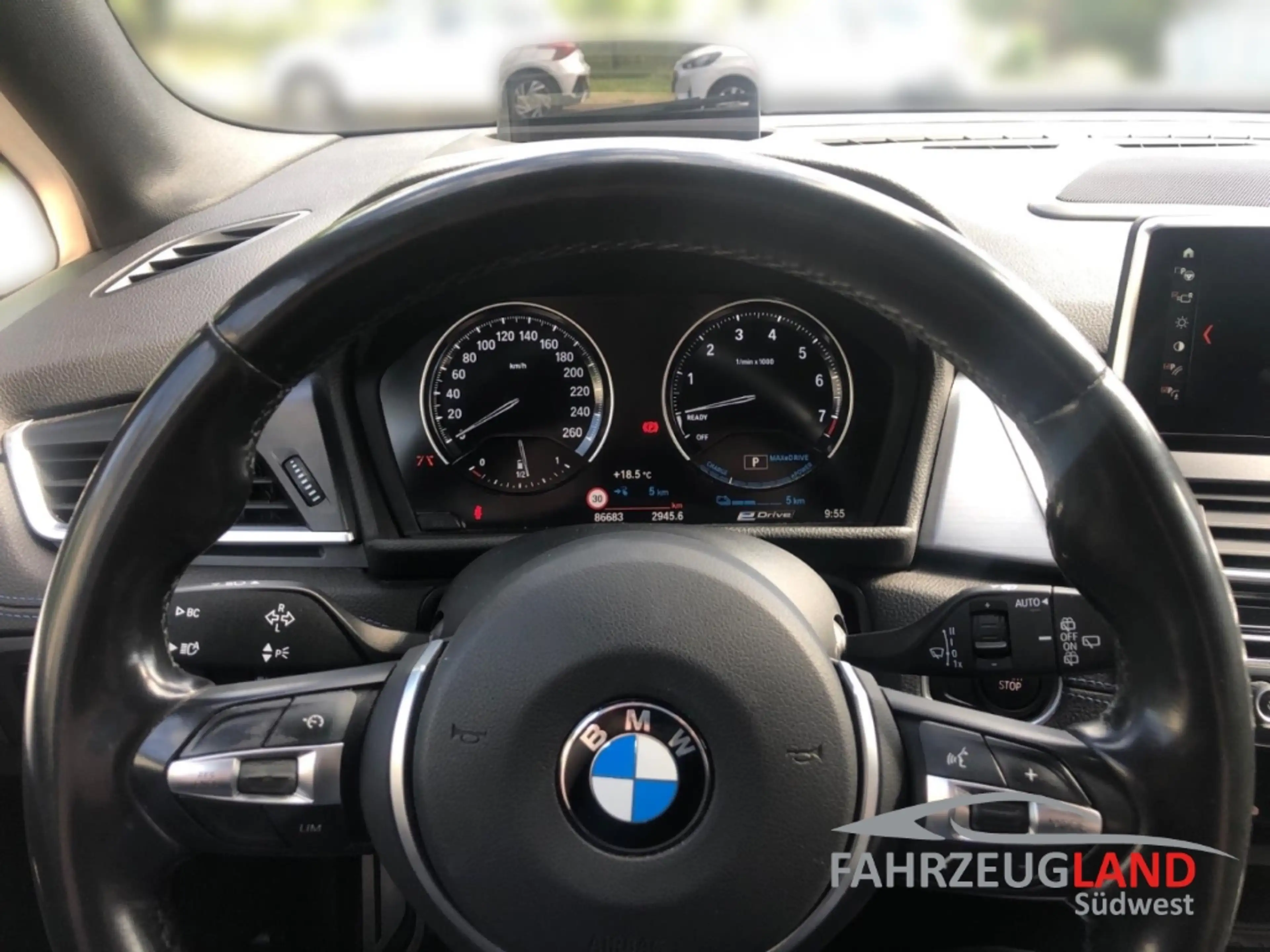 BMW 225 Active Tourer xe M Sport Pano Leder Navi Park-Assi — photo 8