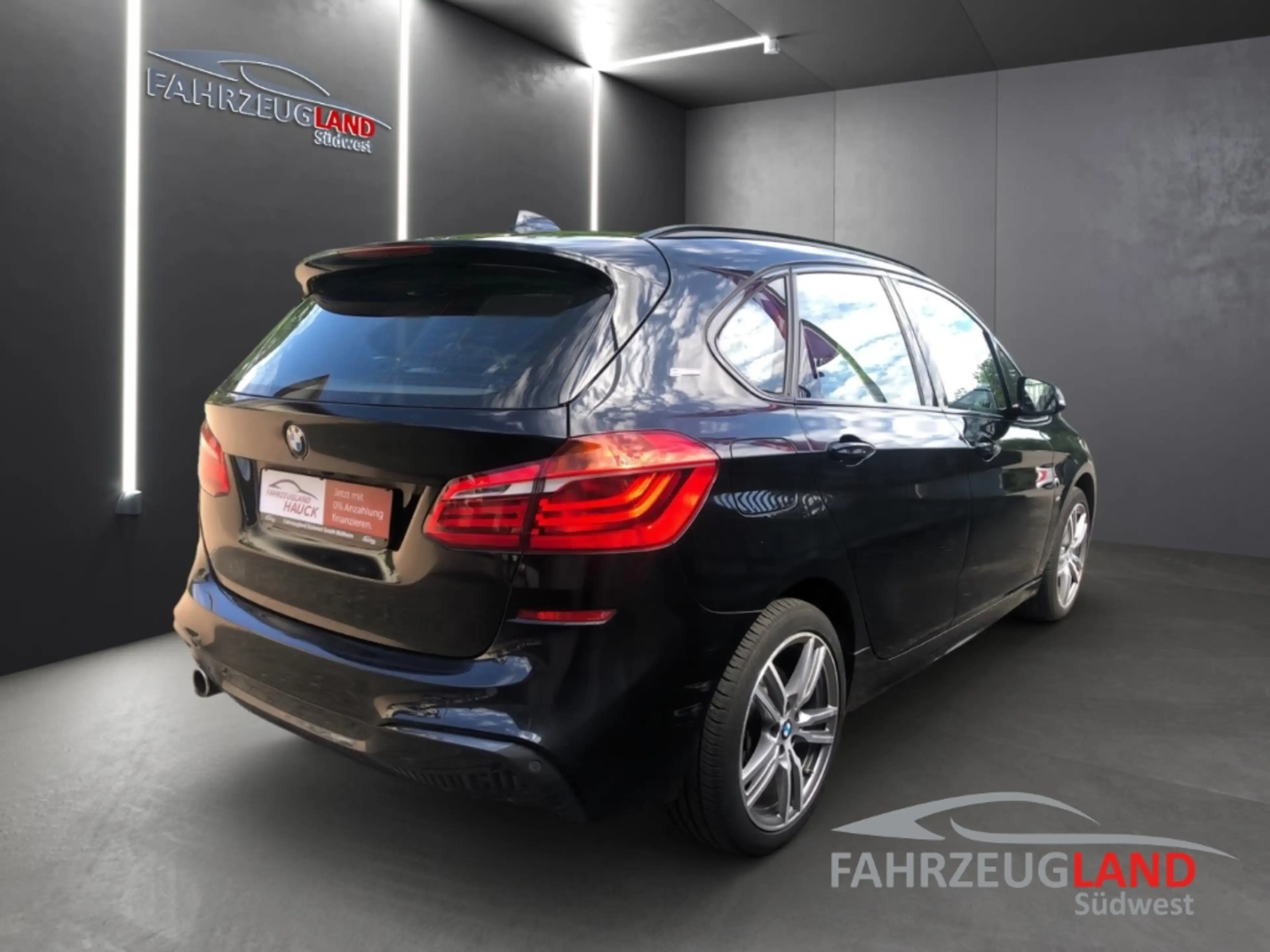 BMW 225 Active Tourer xe M Sport Pano Leder Navi Park-Assi — photo 3