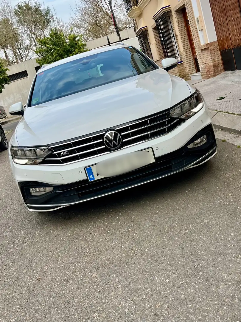 Volkswagen Passat Variant 2.0TDI EVO R-Line DGS7 110kW Blanco - 1