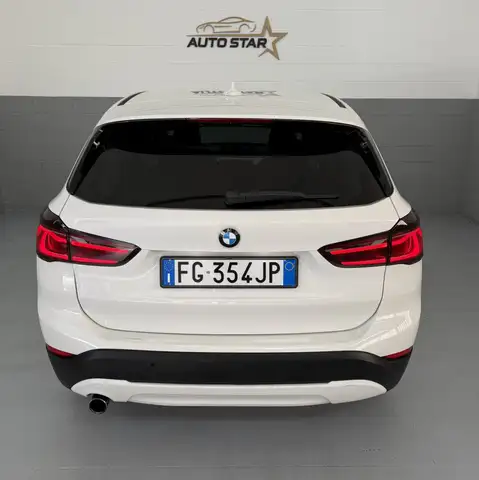 BMW X1 view 4