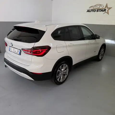 BMW X1 view 5