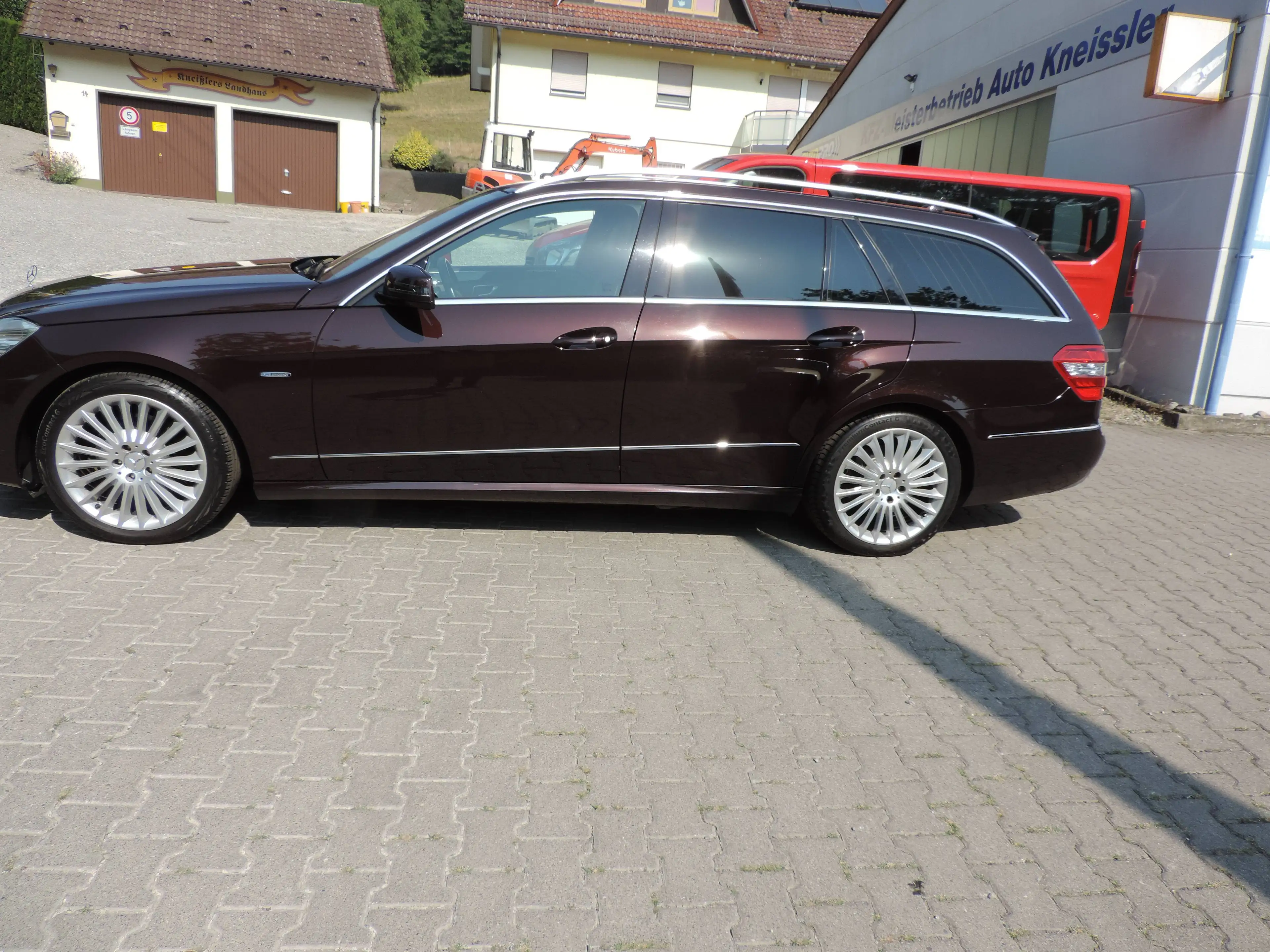 Mercedes-Benz E 250 E 250 CDI BlueEfficiency super Zustand Vollausstattung — photo 2